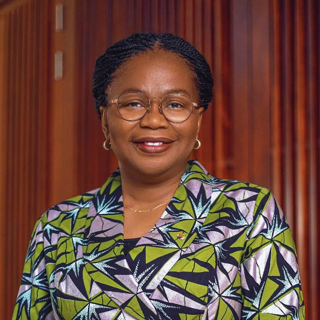 Victoire Tomegah Dogbé (Ministre du Développement à la Base, de l’Artisanat et de la Jeunesse – Togo)